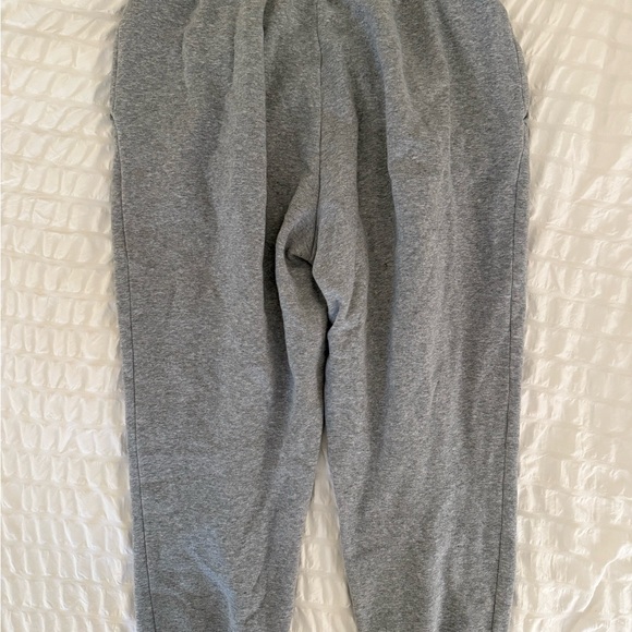 Nike Gray Sweatpants Tapered Fit Elastic Waistband - Picture 2 of 6